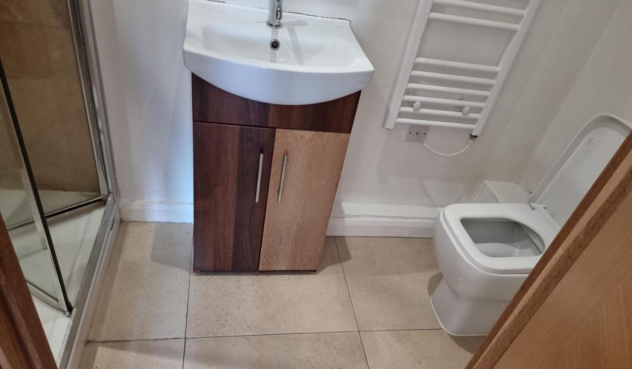 Lovely Studios, North Kensington - Sk Apartment London